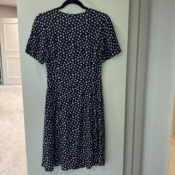 Gap Floral Short-Sleeve Dress, Size 4 - Picture 6 of 7